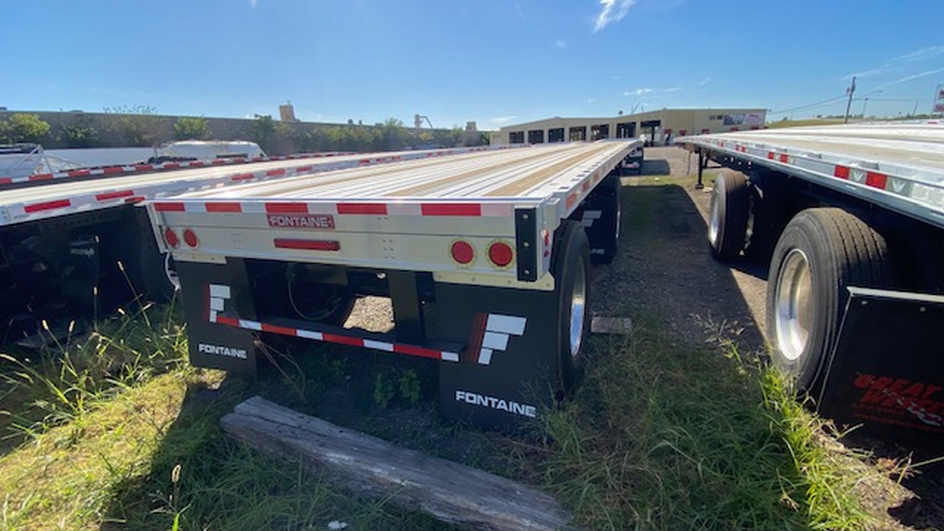 2021.0 FONTAINE Flatbed New & Used Semi Trailers for Sale & Lease