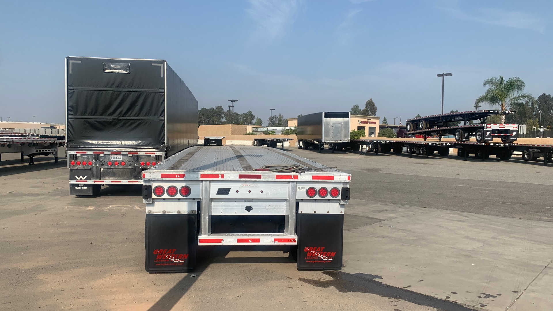 2013.0 EAST Flatbed 15672 New & Used Semi Trailers for Sale & Lease