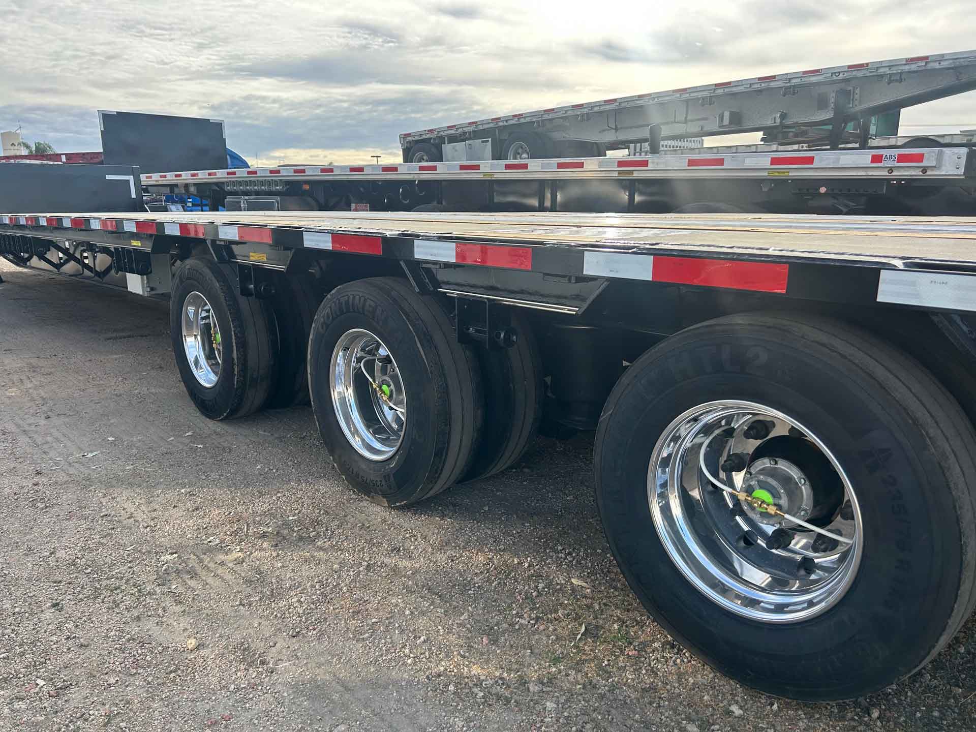 2024 DOONAN Drop Deck 24334 New & Used Semi Trailers for Sale & Lease