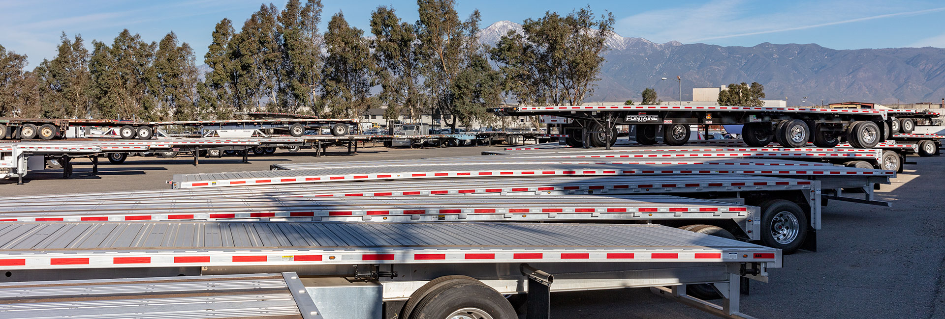 Semi-trailers in Los Angeles, CA