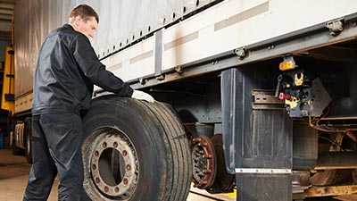 semi-trailer suspension and axle service